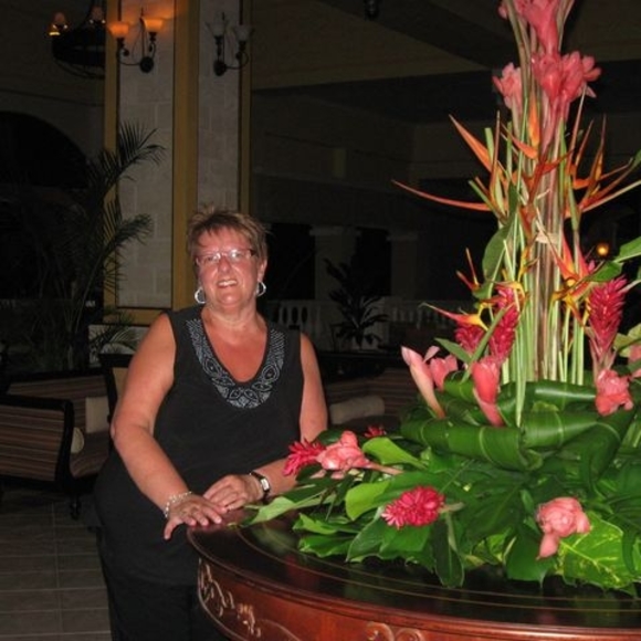 Meet your Posher, Ann - Picture 1 of 1